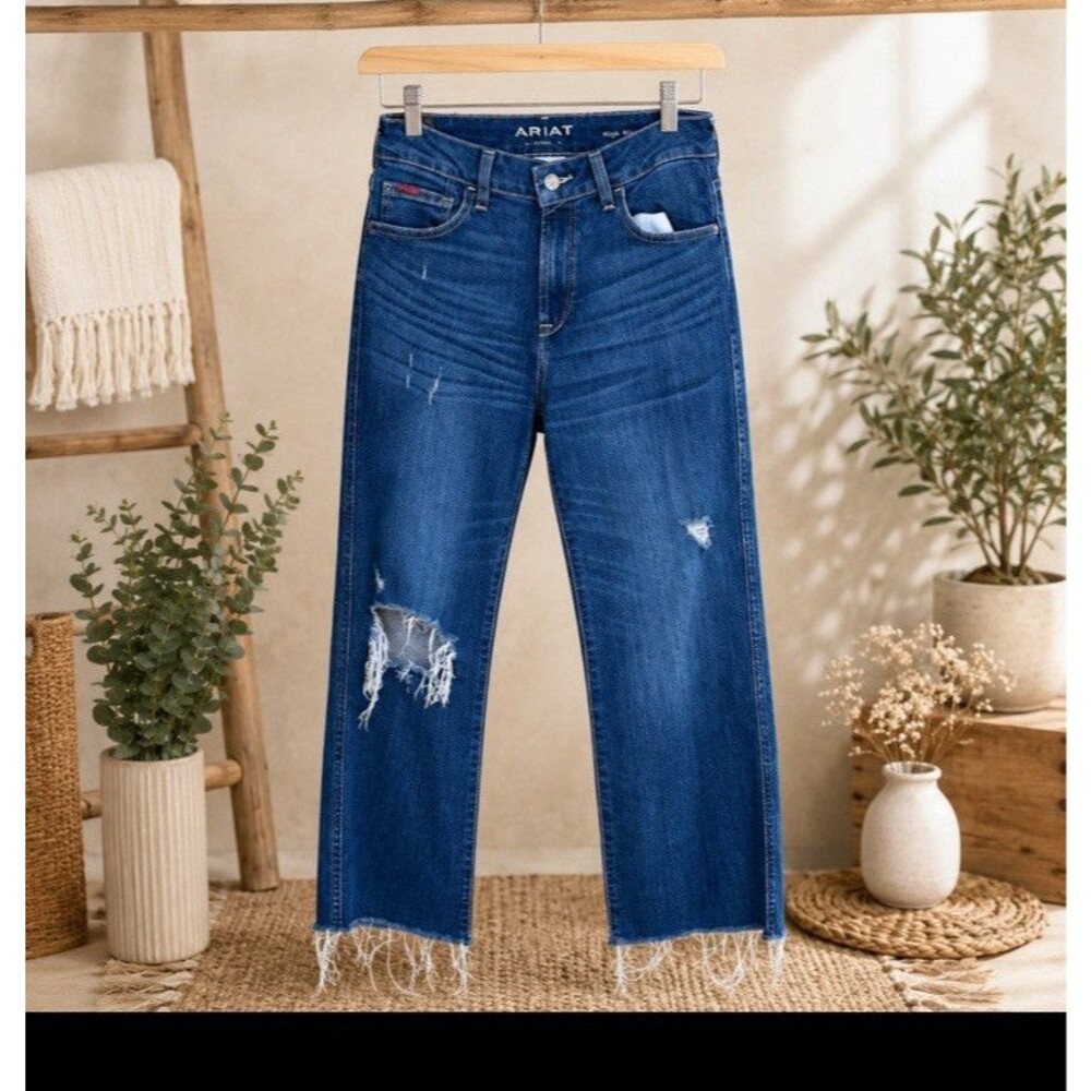 Ariat Kick Flare Jeans Women 28R High Rise Cropped Raw Hem Frayed Denim